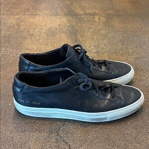 Men's Black Common Projects Low-Top Sneakers
